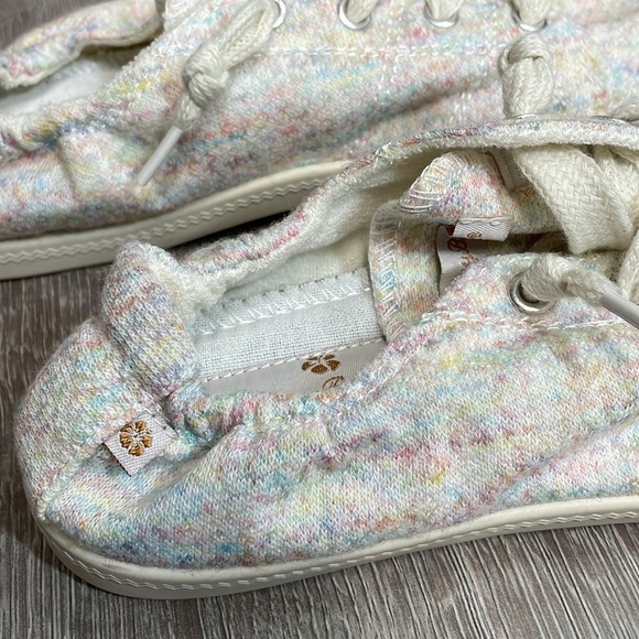 NWOT Tommy Bahama Slip On Memory Foam Multicolor Sneaker Shoes 7.5 - Picture 5 of 15